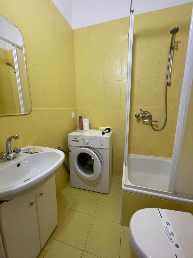 Avangard Kryva Lypa 3 Apart Lviv Exterior foto